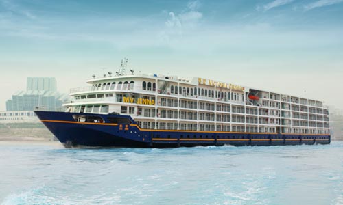 The Victoria Jenna is the largest luxury river cruise vessel to date. // (C) 2010 victoria cruises_o